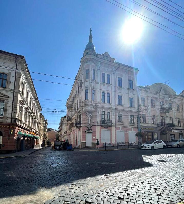 квартира-студія в самому центрі міста біля кобилянської * Chernivtsi