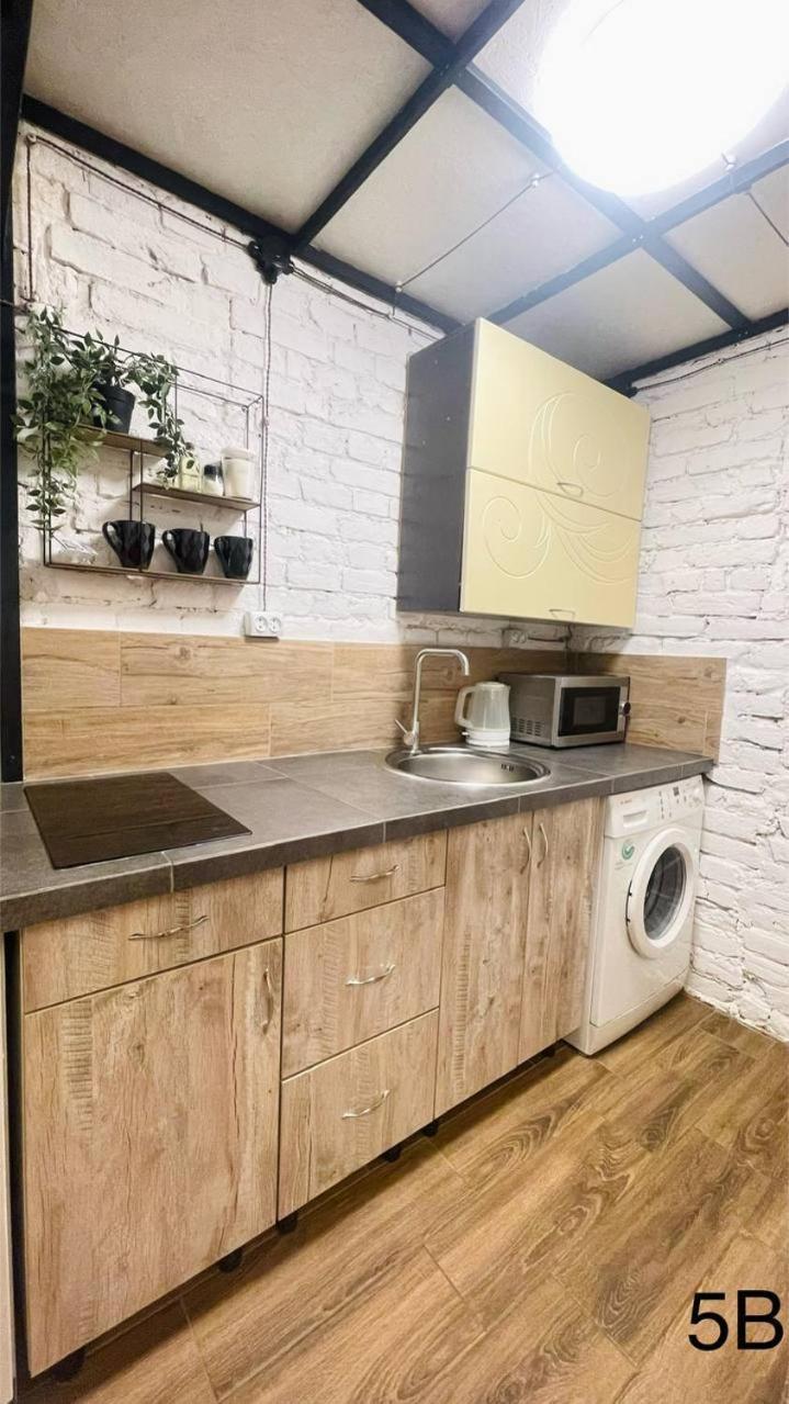квартира-студія в самому центрі міста біля кобилянської Apartment