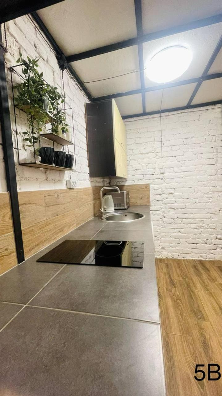 Apartment квартира-студія в самому центрі міста біля кобилянської Chernivtsi