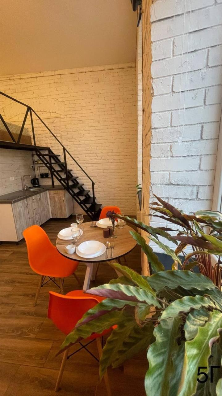 квартира-студія в самому центрі міста біля кобилянської Apartment *